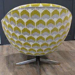 Restauration d' un fauteuil coque ann&eacute;e  70 - Armchairs And Accent Chairs