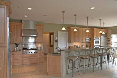 Kitchen - modern kitchen idea in Baltimore