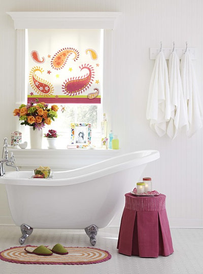 Современный Ванная комната by Lowe's Home Improvement