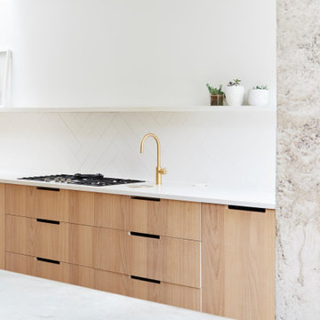 Modern Kitchen Featuring the HydroTap Arc in Brushed Gold