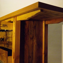 Pallet Island - Kitchen Islands And Kitchen Carts