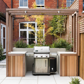 Family Garden with Tree House
