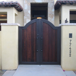 Courtyard & Pedestrain Gates - Home Fencing And Gates