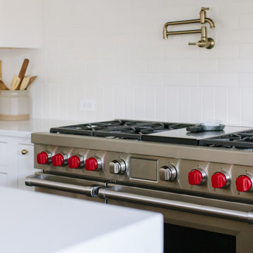 A Light and Layered Family Kitchen in Leesburg