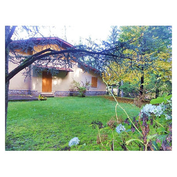 Villa 12 vani con ampio verde privato