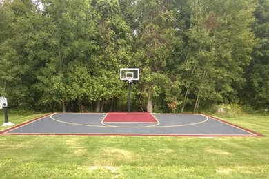 Outdoor Basketball Court in Luxemburg, WI