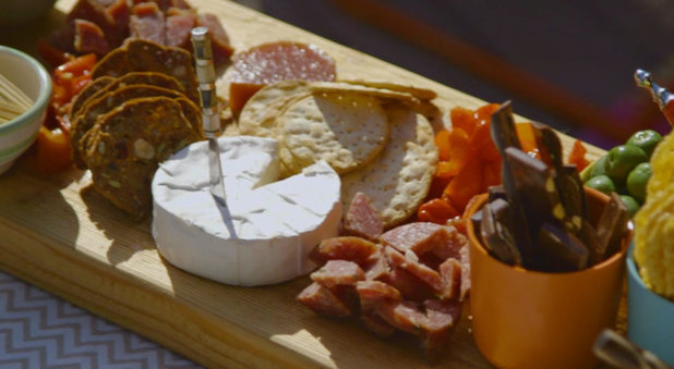 Houzz TV: Assemble an Artful and Delicious Cheese Platter