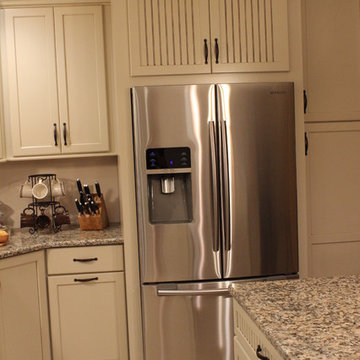 Kraftmaid Alexis/Briarwood Maple Mushroom Kitchen