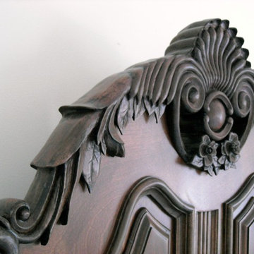 Gothic bed in Sapele and American Black Walnut