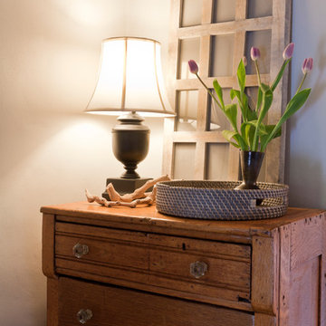 A Tiny & Cozy Sitting Room