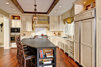 Inspiration for a timeless kitchen remodel in Minneapolis