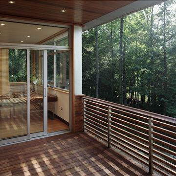Lakeside Residence