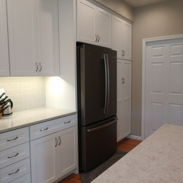Pocket Door next to Built-in Pantry Resolved the congestion issue
