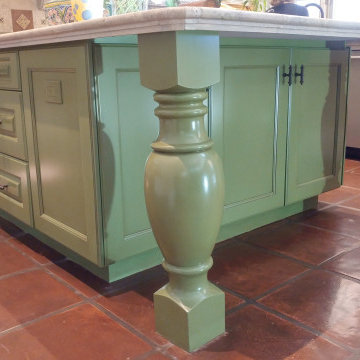 Paradise Valley Kitchen Cabinet Repaint / Adding accent color