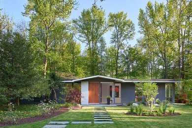 Mid-century modern exterior home idea in DC Metro