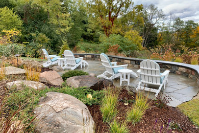 Design ideas for a traditional landscaping.