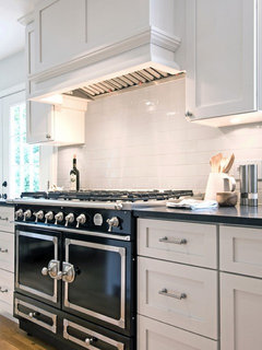 Black Range Hood - Photos & Ideas