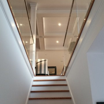 Glass Handrails around Staircase