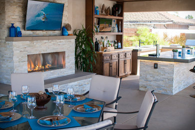Modern Pool, Spa, Outdoor Cabana and Kitchen