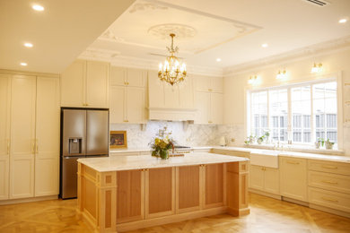 Traditional kitchen in Sydney.