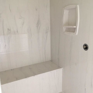 White Country Grey Vein Cultured Marble Shower Pan with Bench