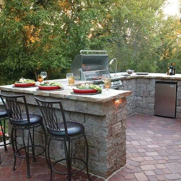 Highland Stone Courtyard