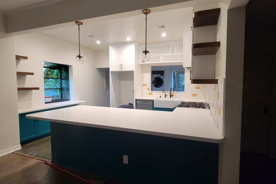 KITCHEN CUSTOM CABINET