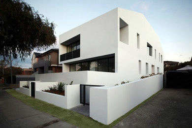 Inspiration for a contemporary home design in Sydney.