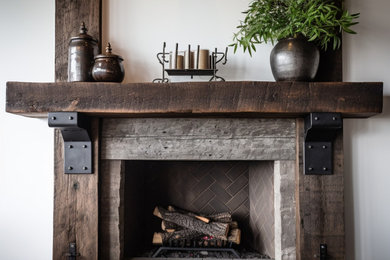 Living room - country living room idea in Montreal