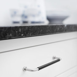 Furnipart Lounge handle in Mirror Polished/Black Leather finish - Cabinet and Drawer Handle Pulls