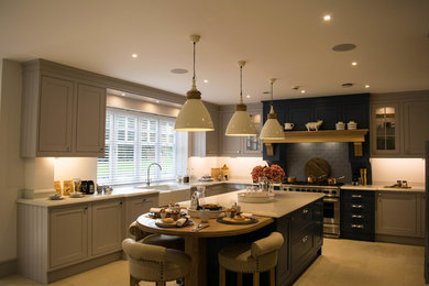 Moderne Küche in Surrey