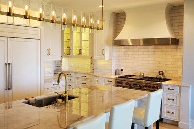 Inspiration for a contemporary kitchen remodel in Cleveland