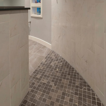 Master Bath with a Curve