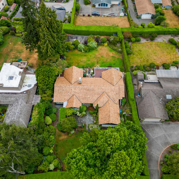 Impressive and Eco-Friendly Cedar Shake Shingle Roof in Shoreline, Washington
