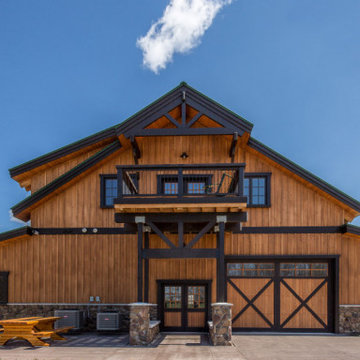 Luxury Barndominium Exterior | Timber Frame Perfection