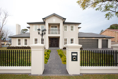 Inspiration for a large traditional home design in Sydney.