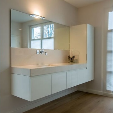 Badezimmer H