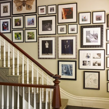 staircase wall decorating ideas