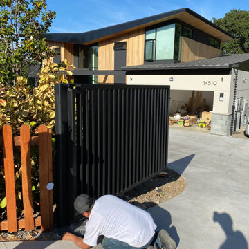 Los Altos Iron Gate