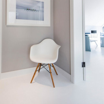 Moderne Wohnung über 2 Ebenen mit viel Glas