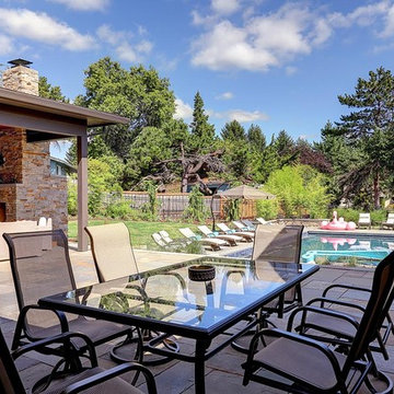 Lake Oswego Modern Retreat