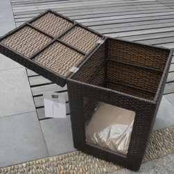 Outdoor - Dog Houses