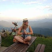 Miriam Lau's photo