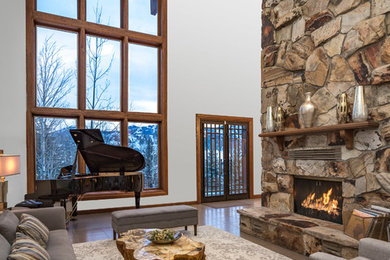 Home design - transitional home design idea in Salt Lake City