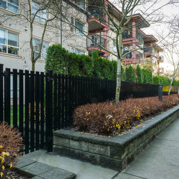 Port Moody Condo - Aluminum Picket Fence Build