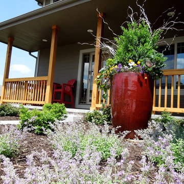 Front Yard Feature
