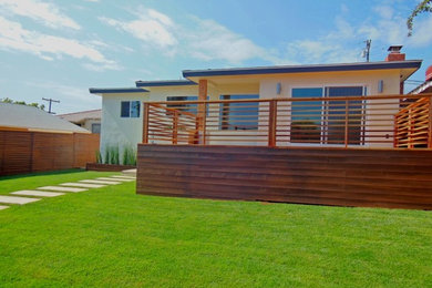 Minimalist exterior home photo in San Diego