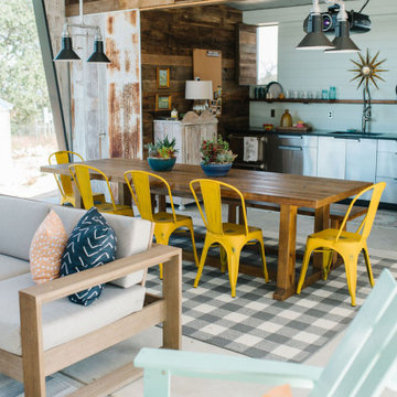 Bee Camp - TX Outdoor Living Space