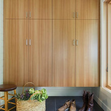 Mudroom/laundry