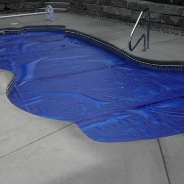 Leading Edge - St. Clair Fiberglass Swimming Pool
